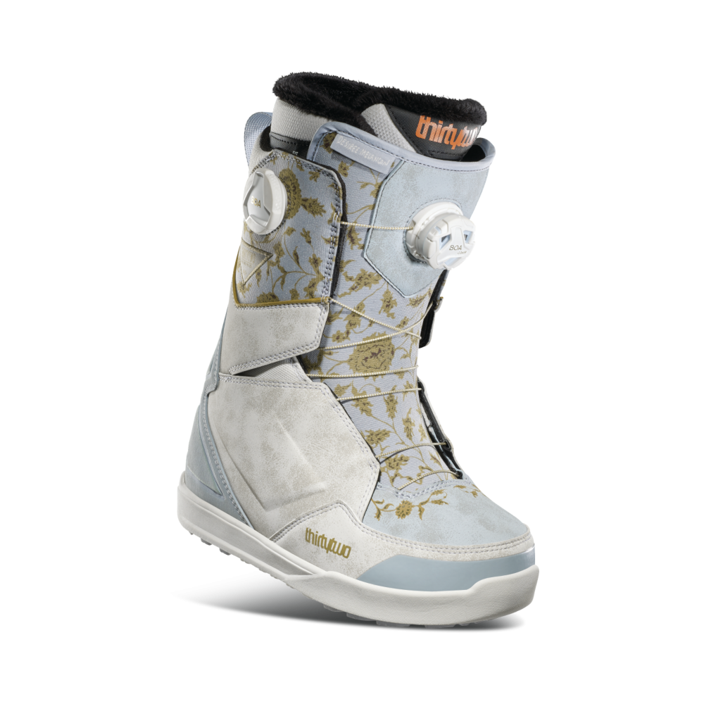 Boots girl Thirtytwo Lashed Double Boa 
